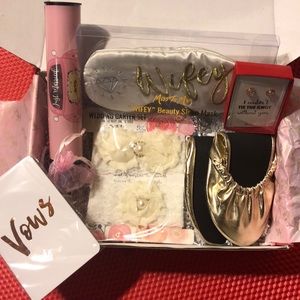 Miss to Mrs subscription box